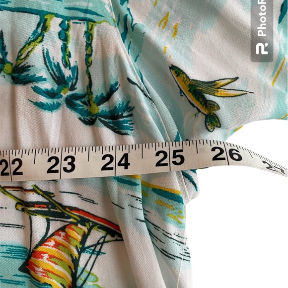 Set of 2 Hawaiian XL Shirts - Picture 8 of 12